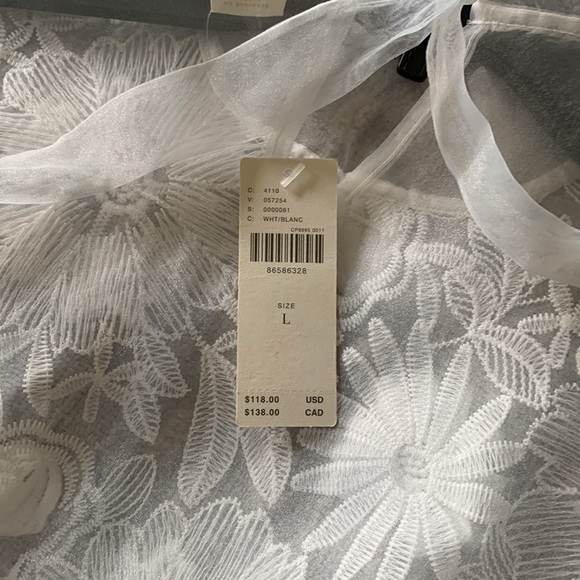 Anthropology Maeve appliqué shell top sz L - Picture 8 of 9